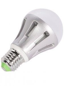 LED lamppu TEHO E27 8W 660lm 3000K